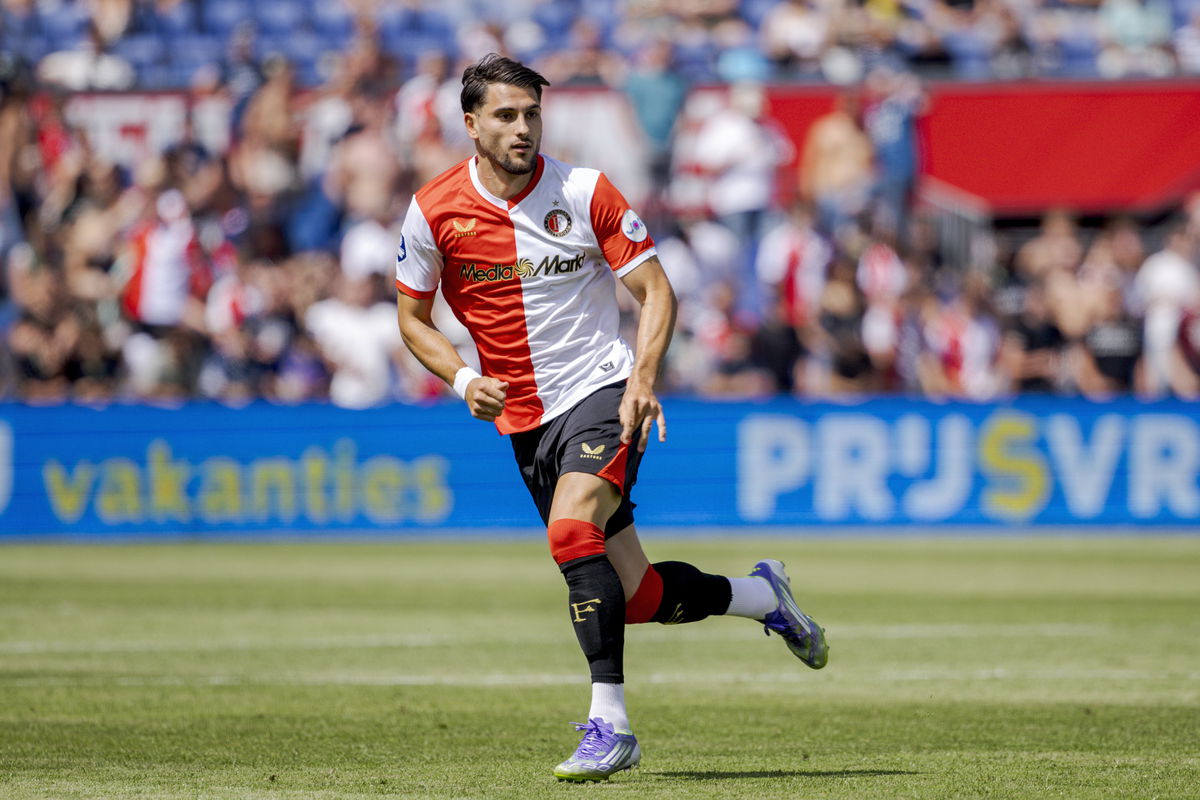 julian-carranza-feyenoord-argentijn-spits